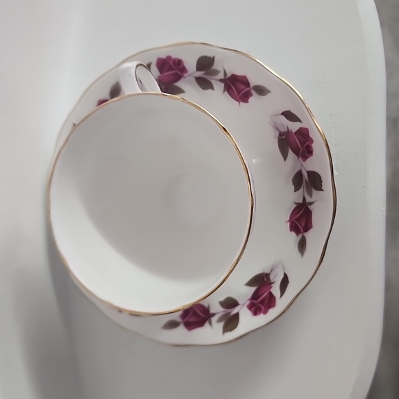 Colclough Bone China Pink Rose Tea Cup and Saucer - Picture 5 of 6